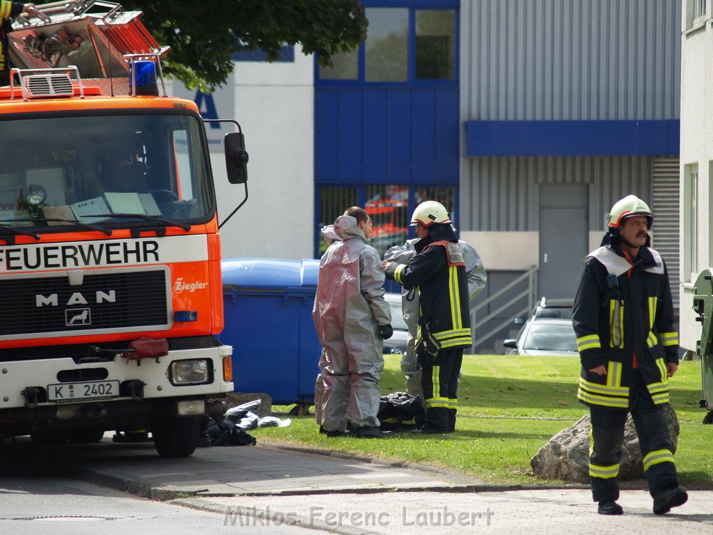 Einsatz BF Strahlenalarm Koeln Porz Gremberghoven HansestrP022.JPG